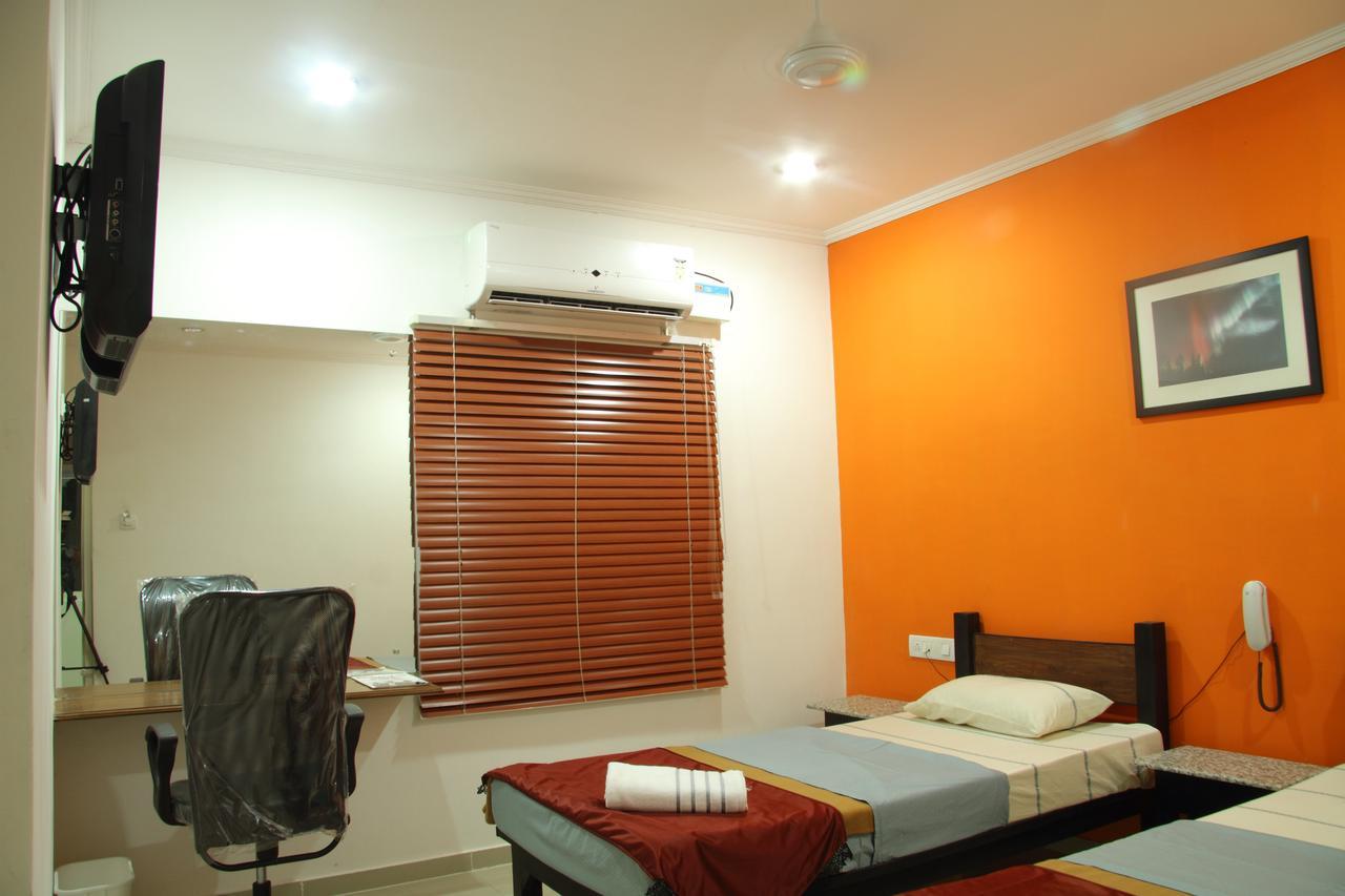 Deccan Comforts Hyderabad Exterior photo