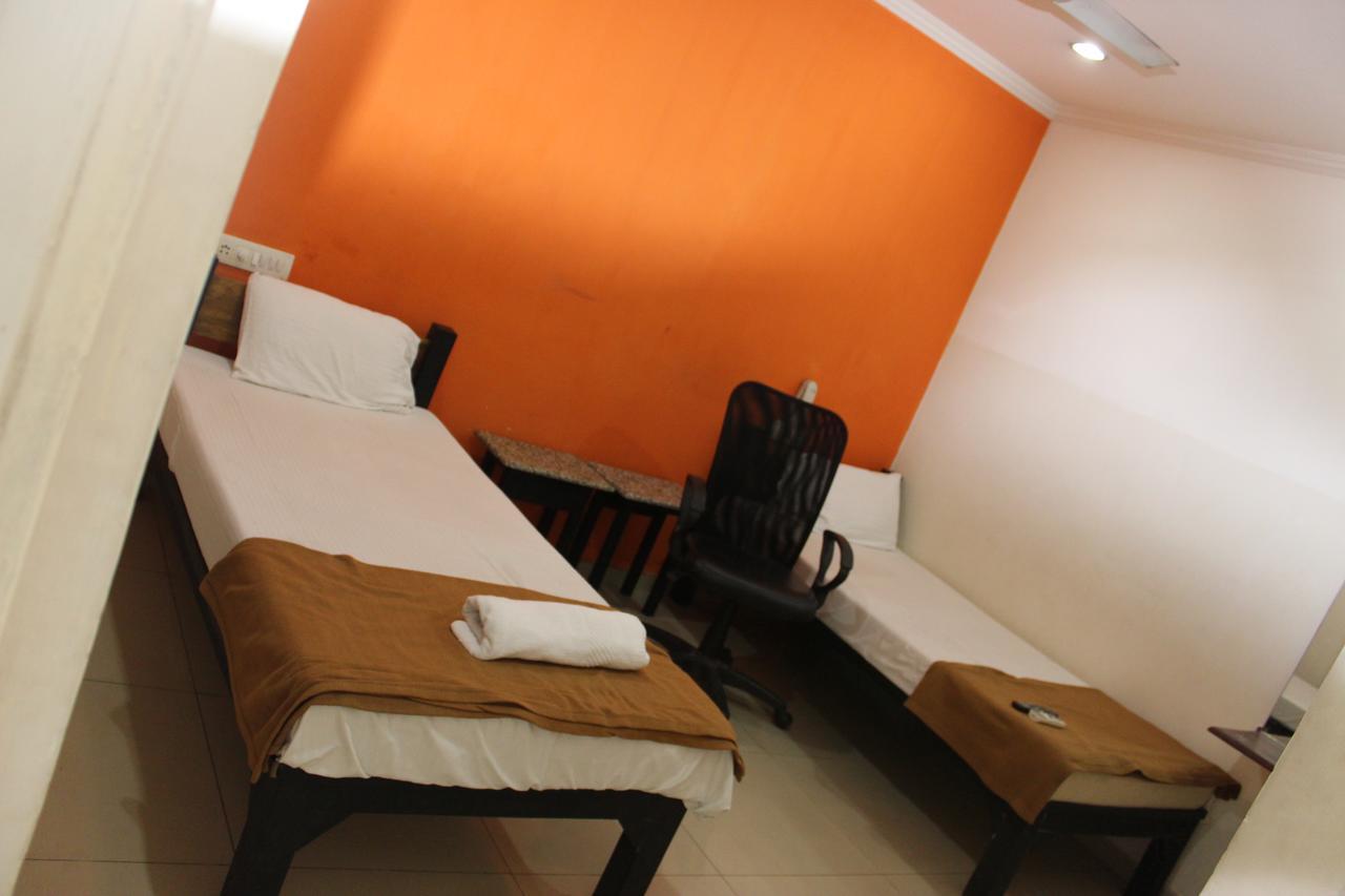 Deccan Comforts Hyderabad Exterior photo