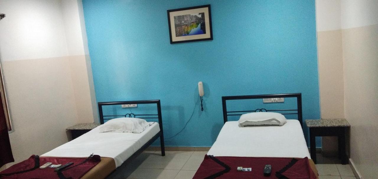 Deccan Comforts Hyderabad Exterior photo